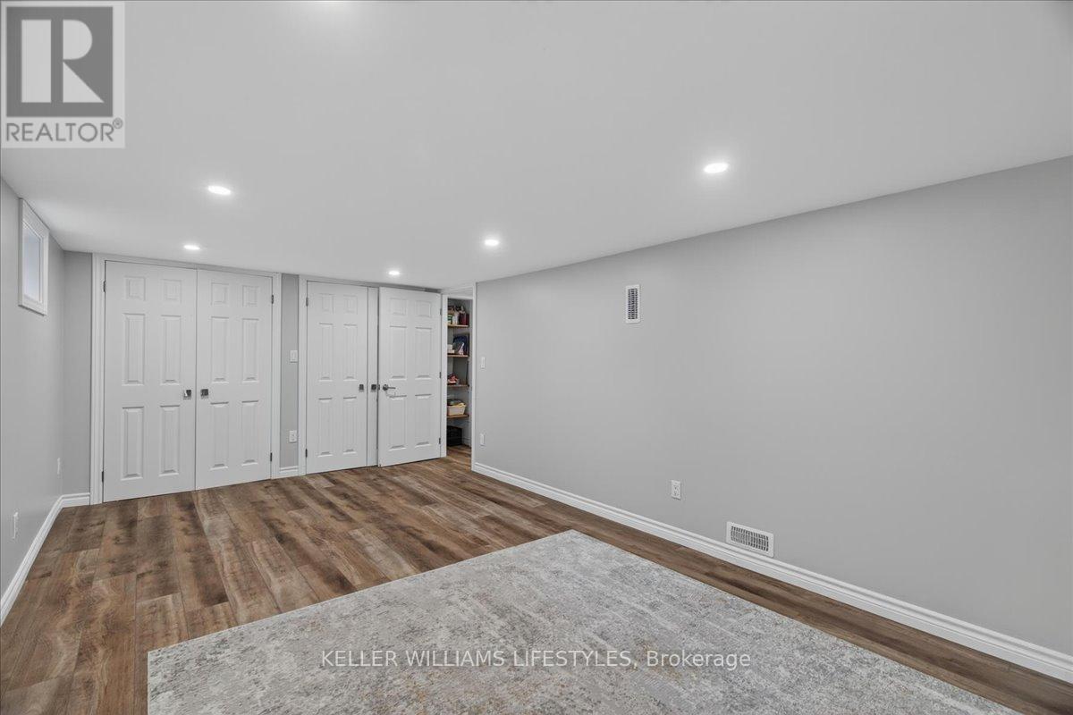 5 UNION STREET W - 25