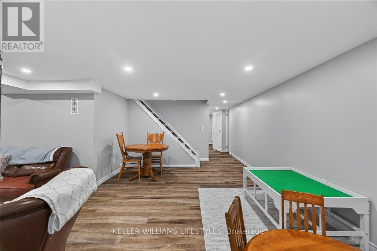 5 UNION STREET W - 28