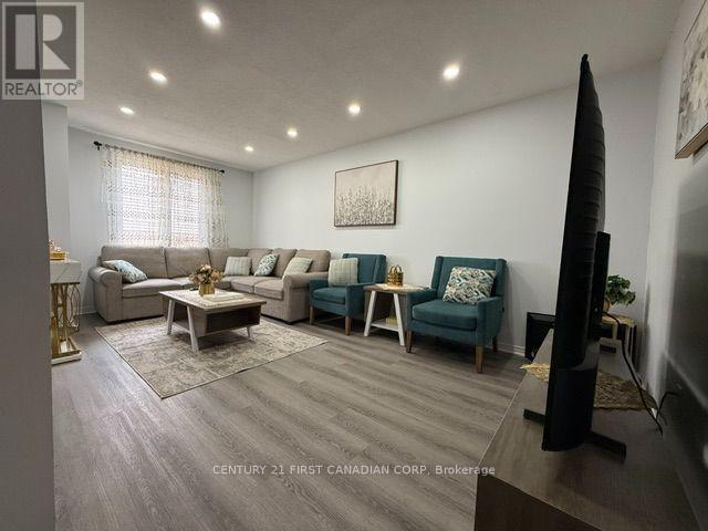 #42 1855 ALDERSBROOK ROAD W - Image 8
