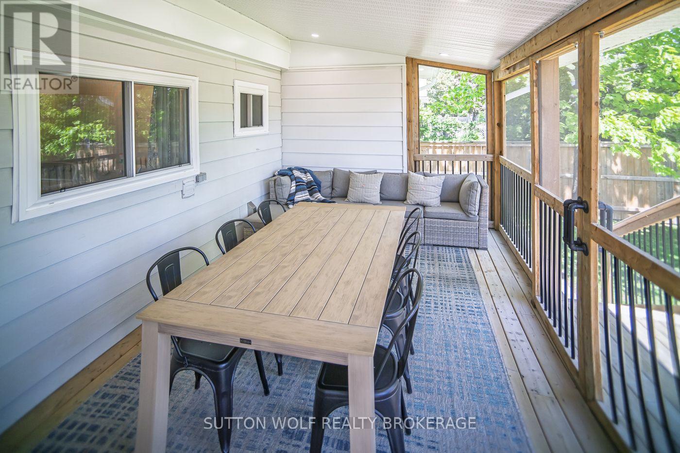 112 METCALFE STREET E - 27