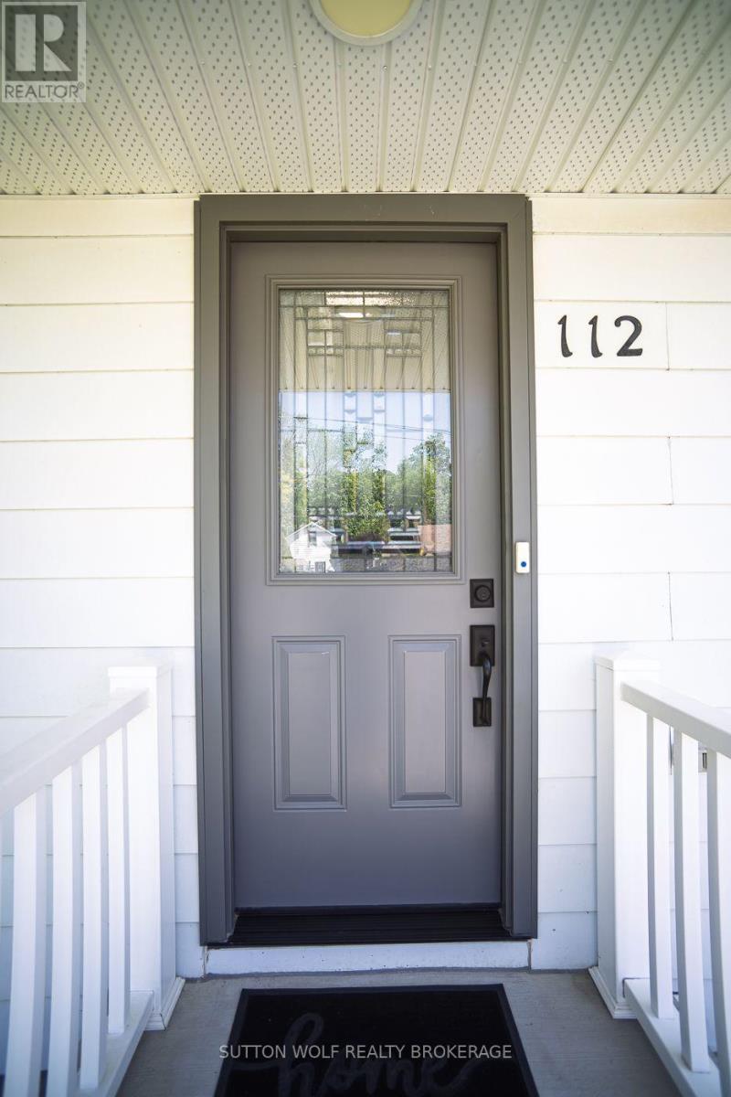 112 METCALFE STREET E - 3