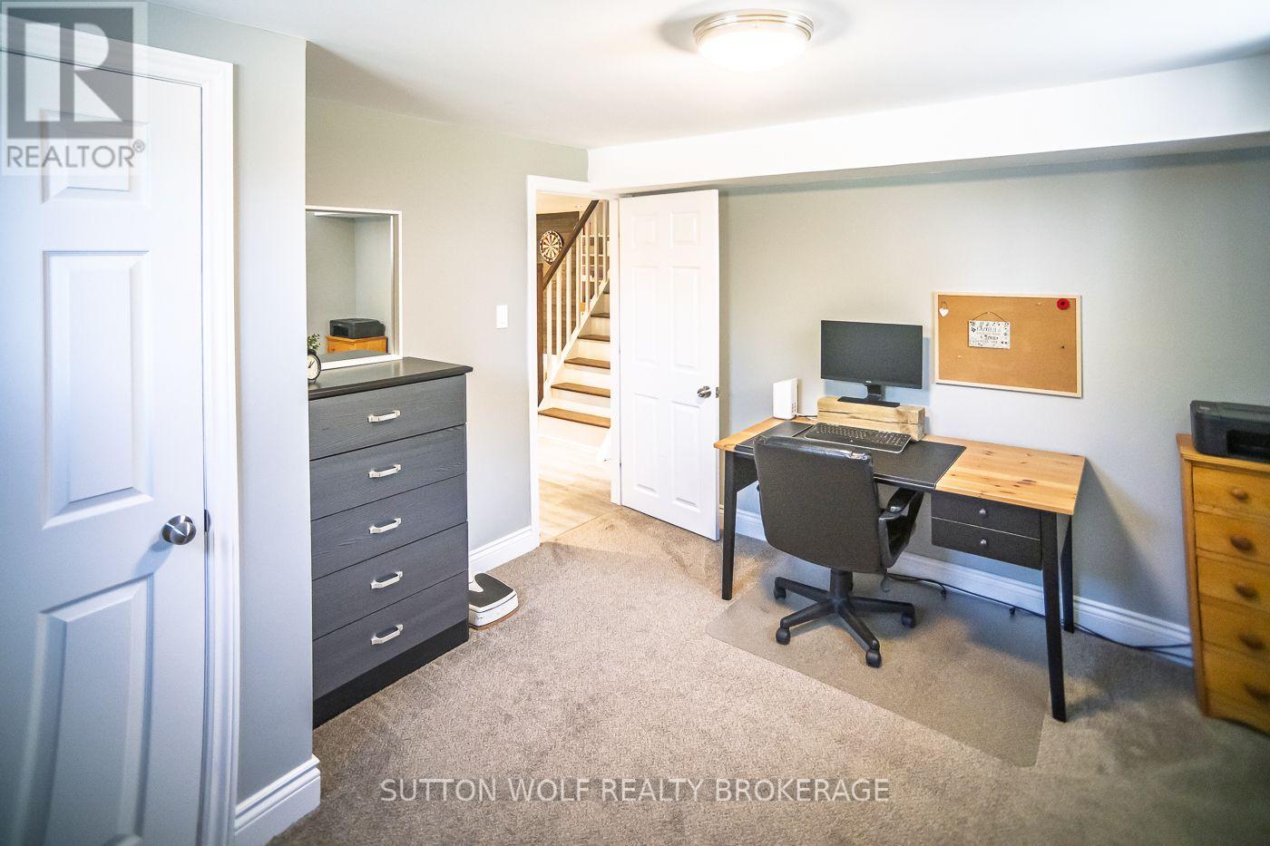 112 METCALFE STREET E - 37