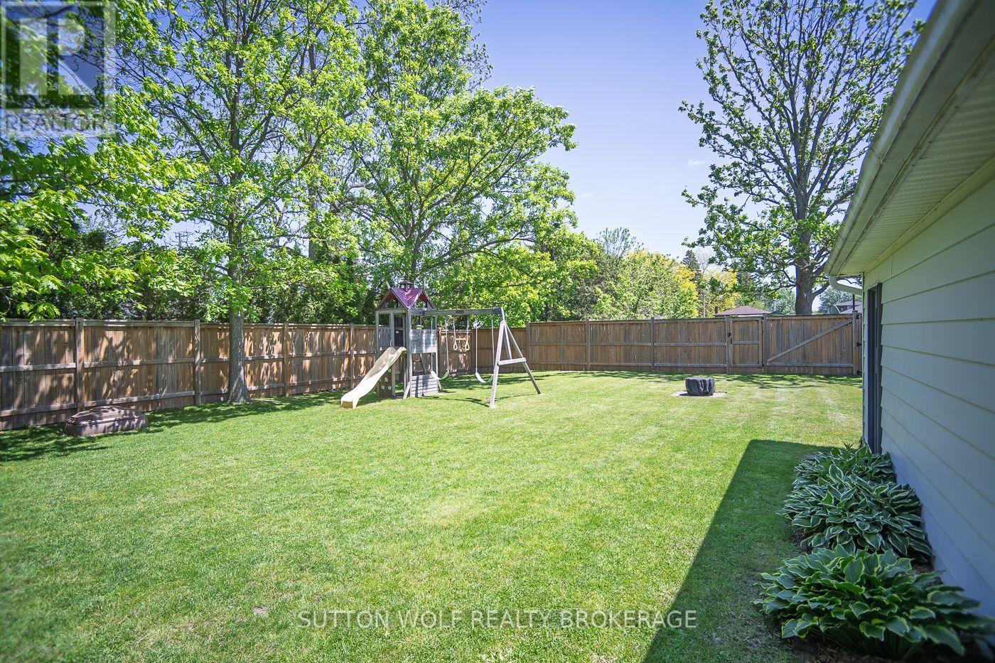 112 METCALFE STREET E - 45
