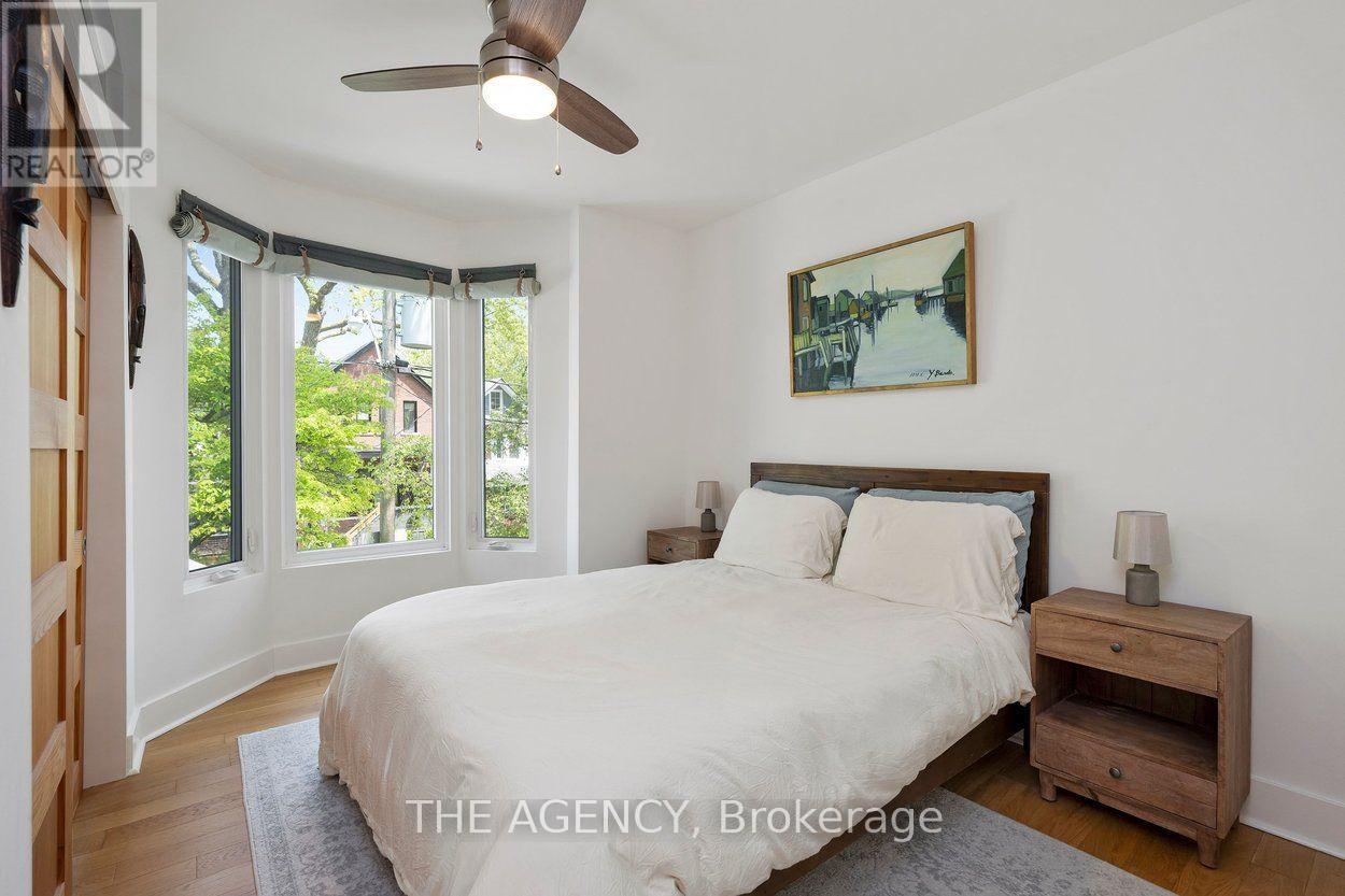 110 HASTINGS AVENUE - 19
