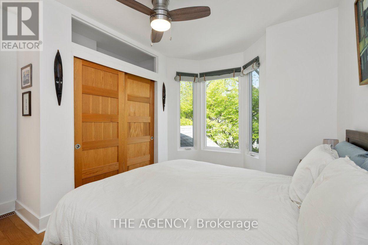 110 HASTINGS AVENUE - 20