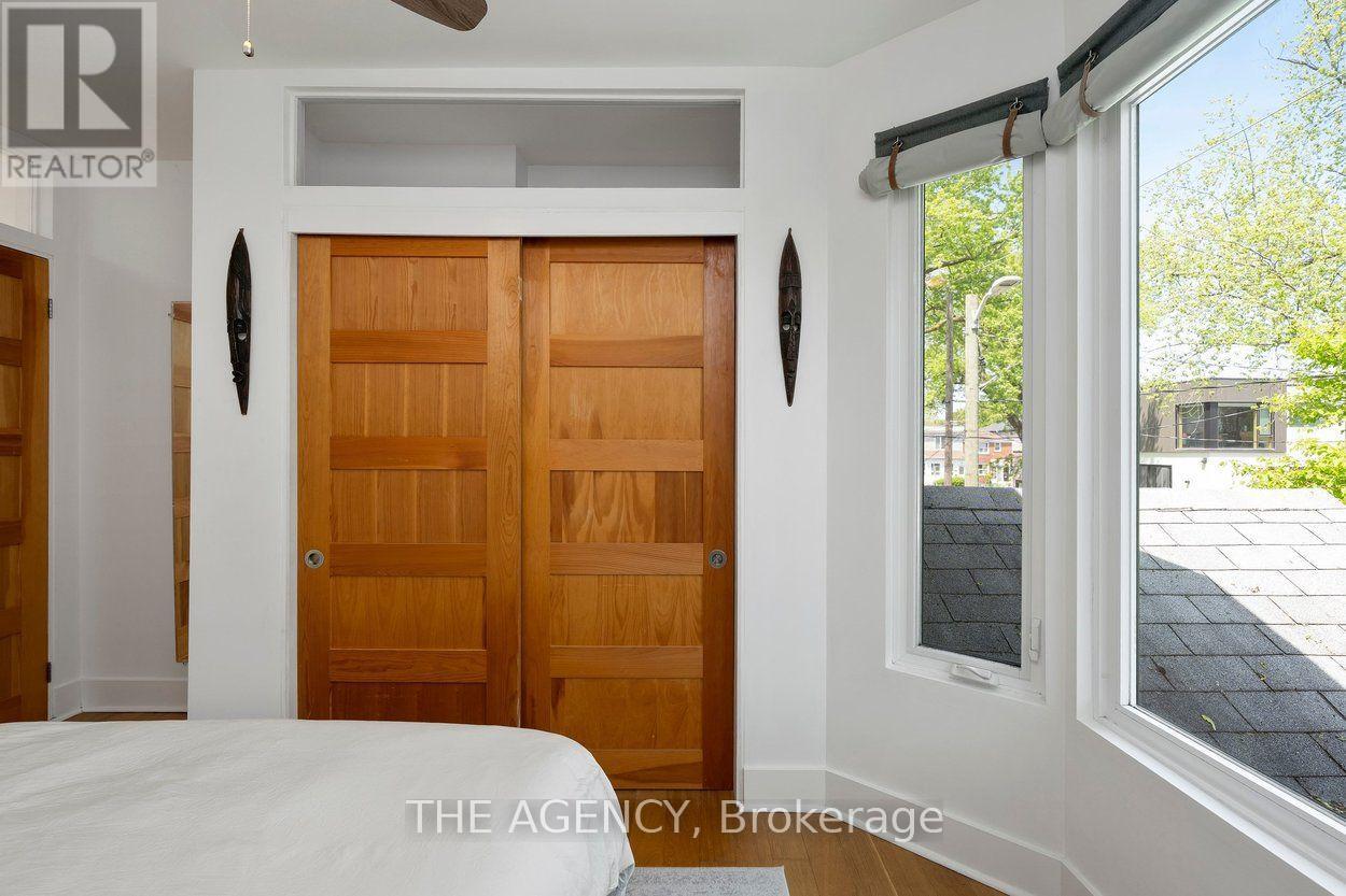 110 HASTINGS AVENUE - 22