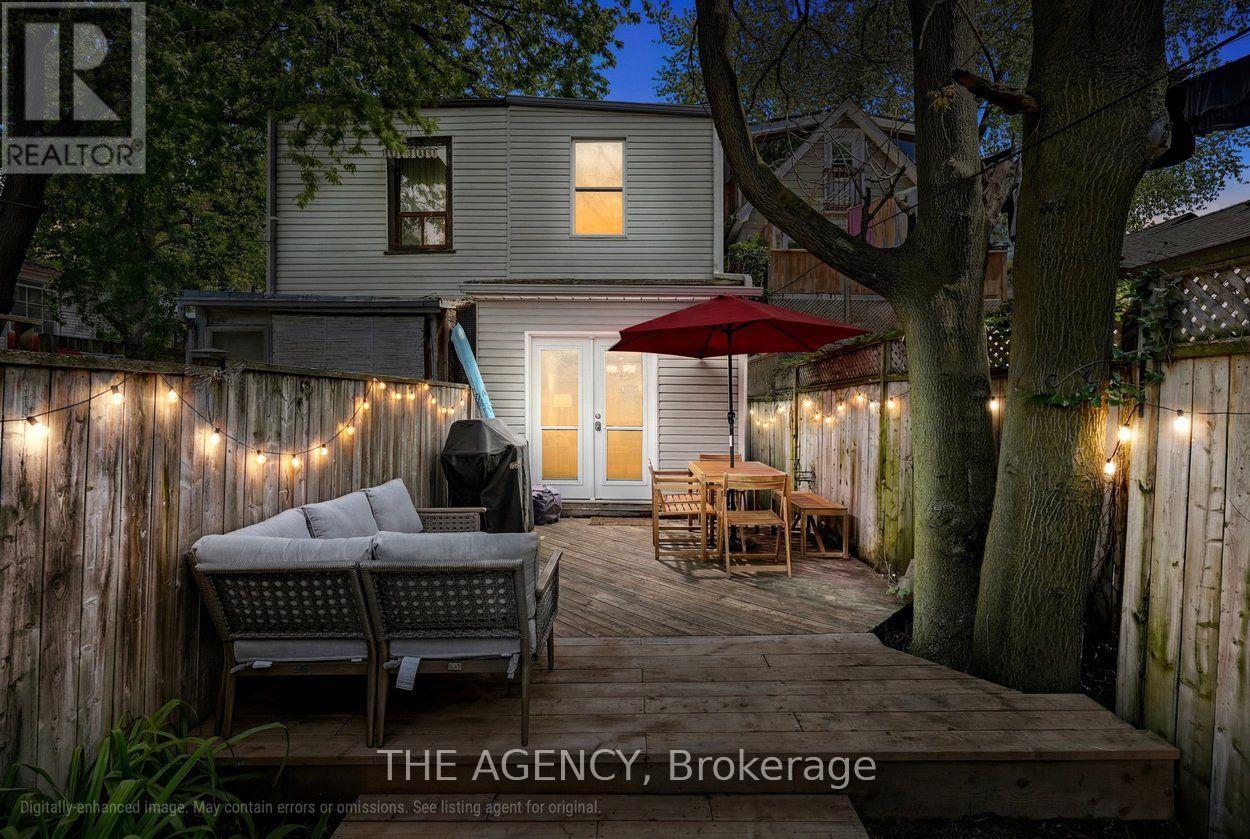 110 HASTINGS AVENUE - 37