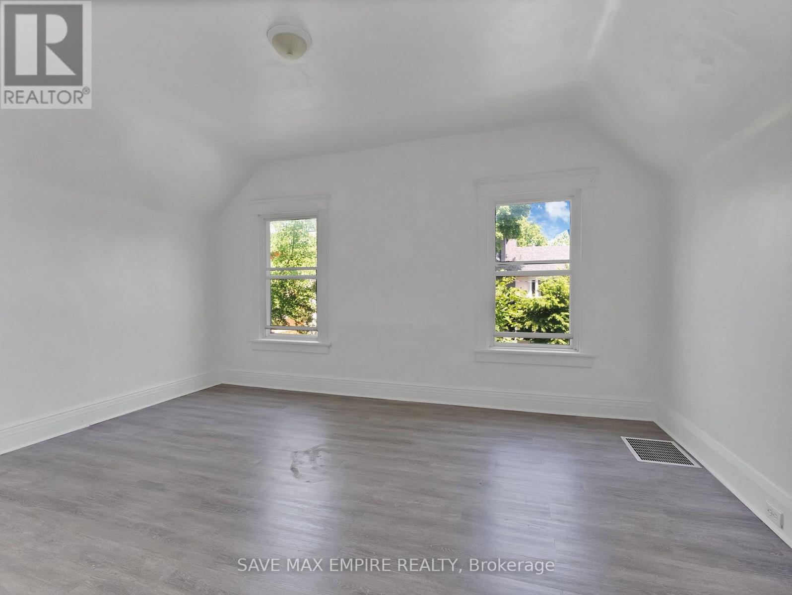 19 MINTO STREET - 17