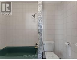 Kitchen - 19 Minto Street, Toronto, ON M4L1B5 Photo 13