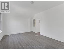 19 Minto Street, Toronto, ON M4L1B5 Photo 18