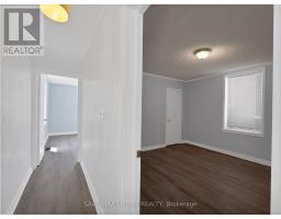 Kitchen - 19 Minto Street, Toronto, ON M4L1B5 Photo 6