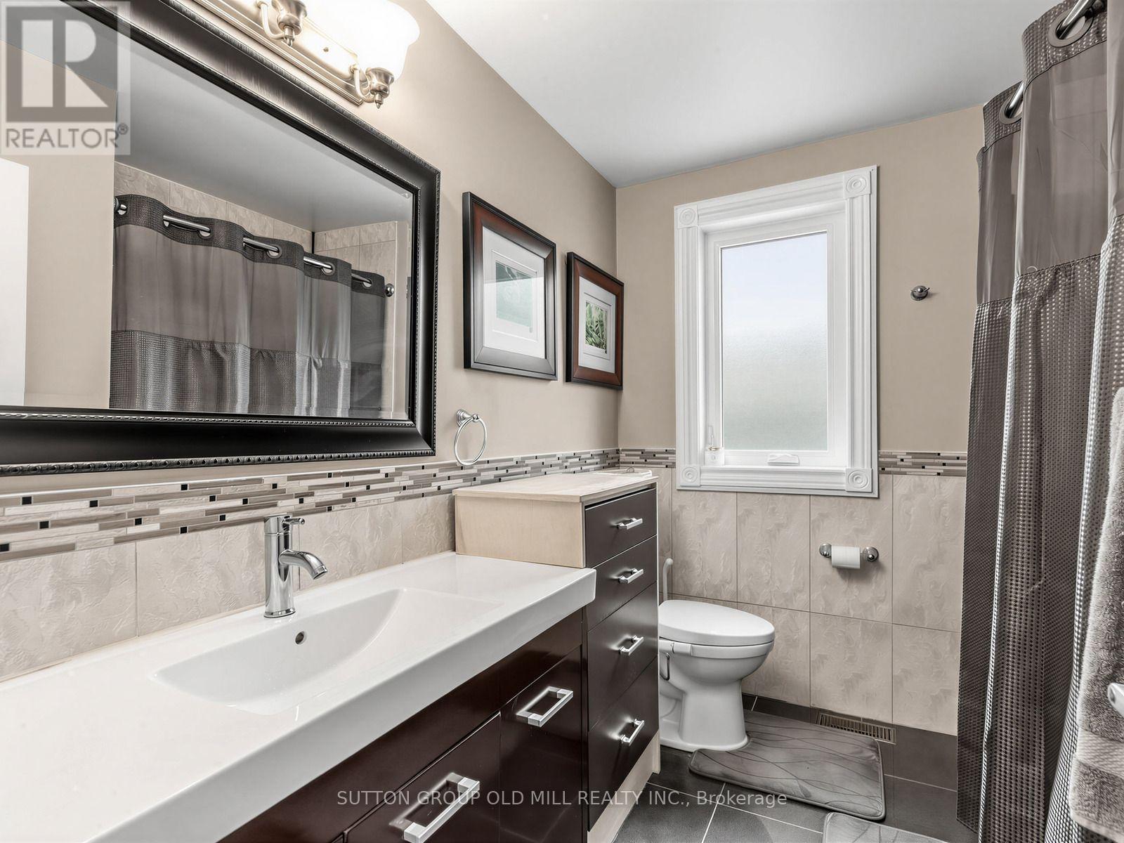 40 TANSLEY AVENUE - 16