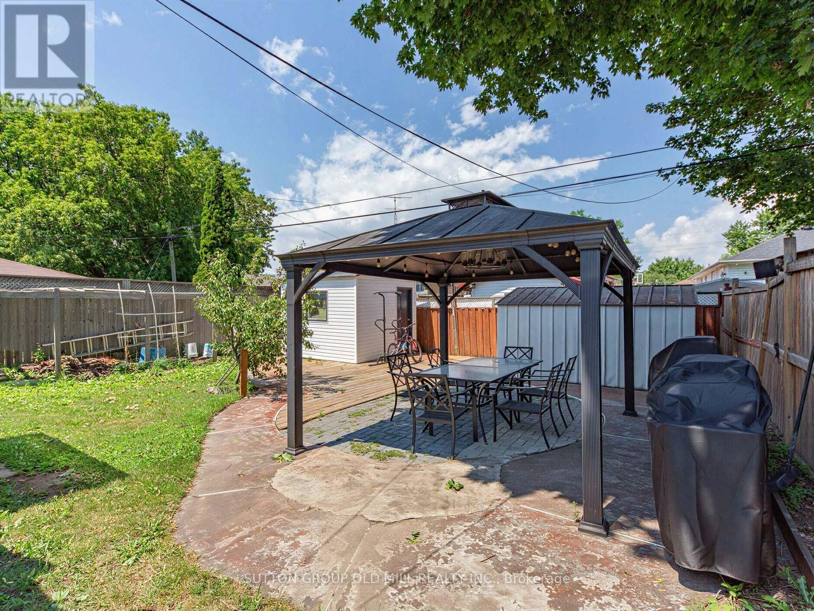 40 TANSLEY AVENUE - 23