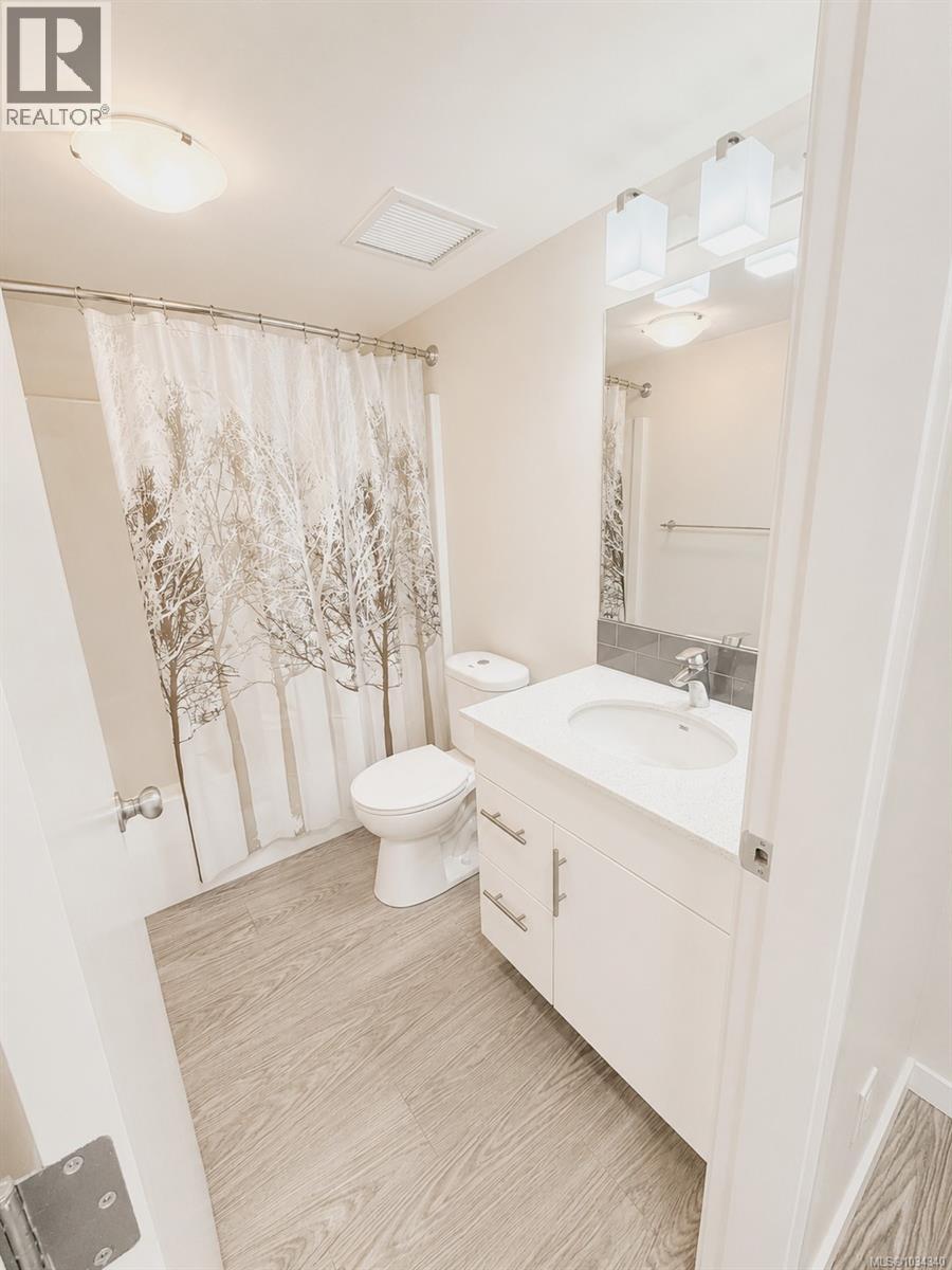 #409 1944 Riverside Lane - 14
