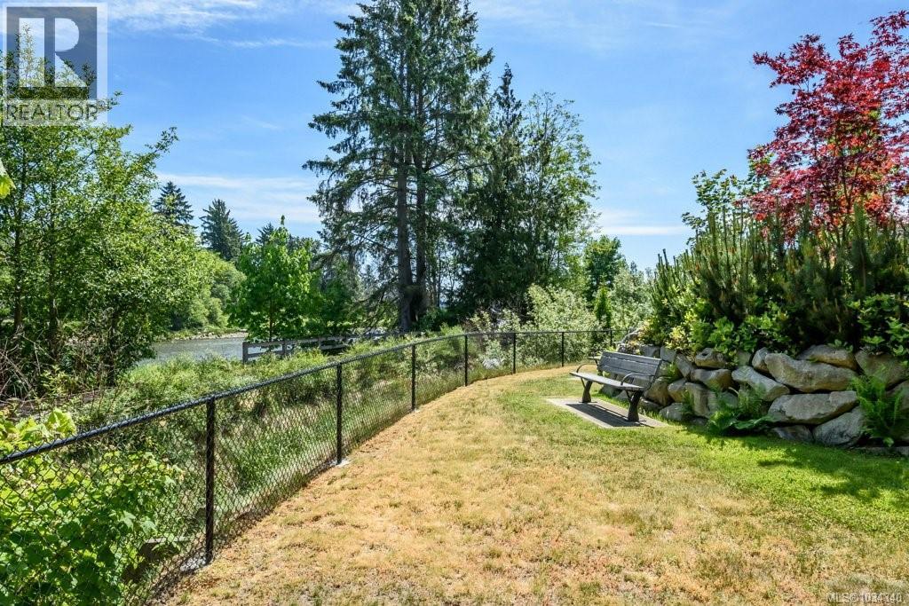 #409 1944 Riverside Lane - 25