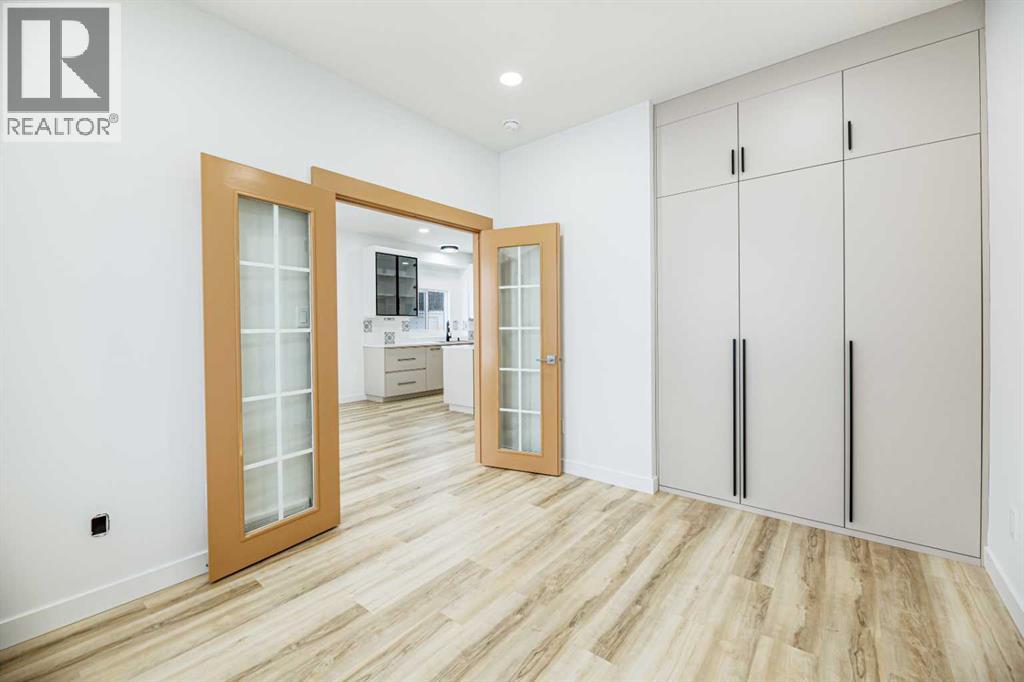 #2, 4738 49A Avenue - 12