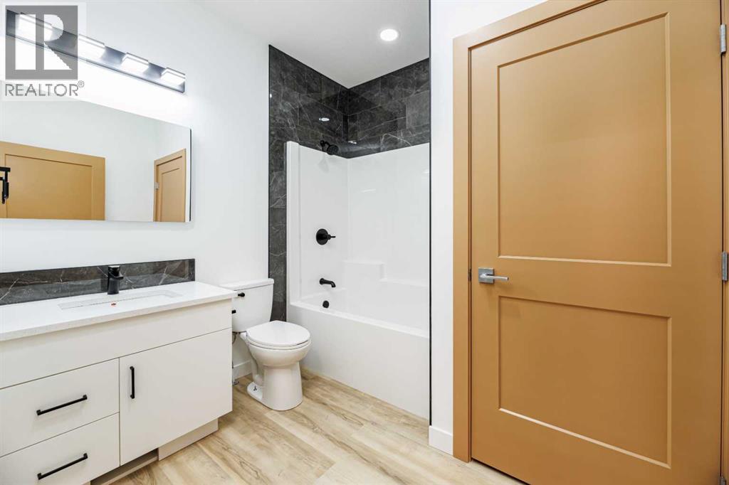 #2, 4738 49A Avenue - 21