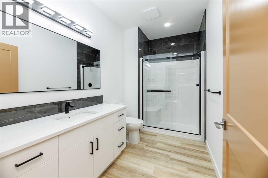 #2, 4738 49A Avenue - 17
