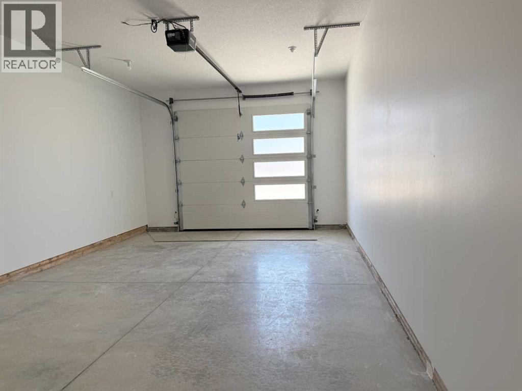 #2, 4738 49A Avenue - 22
