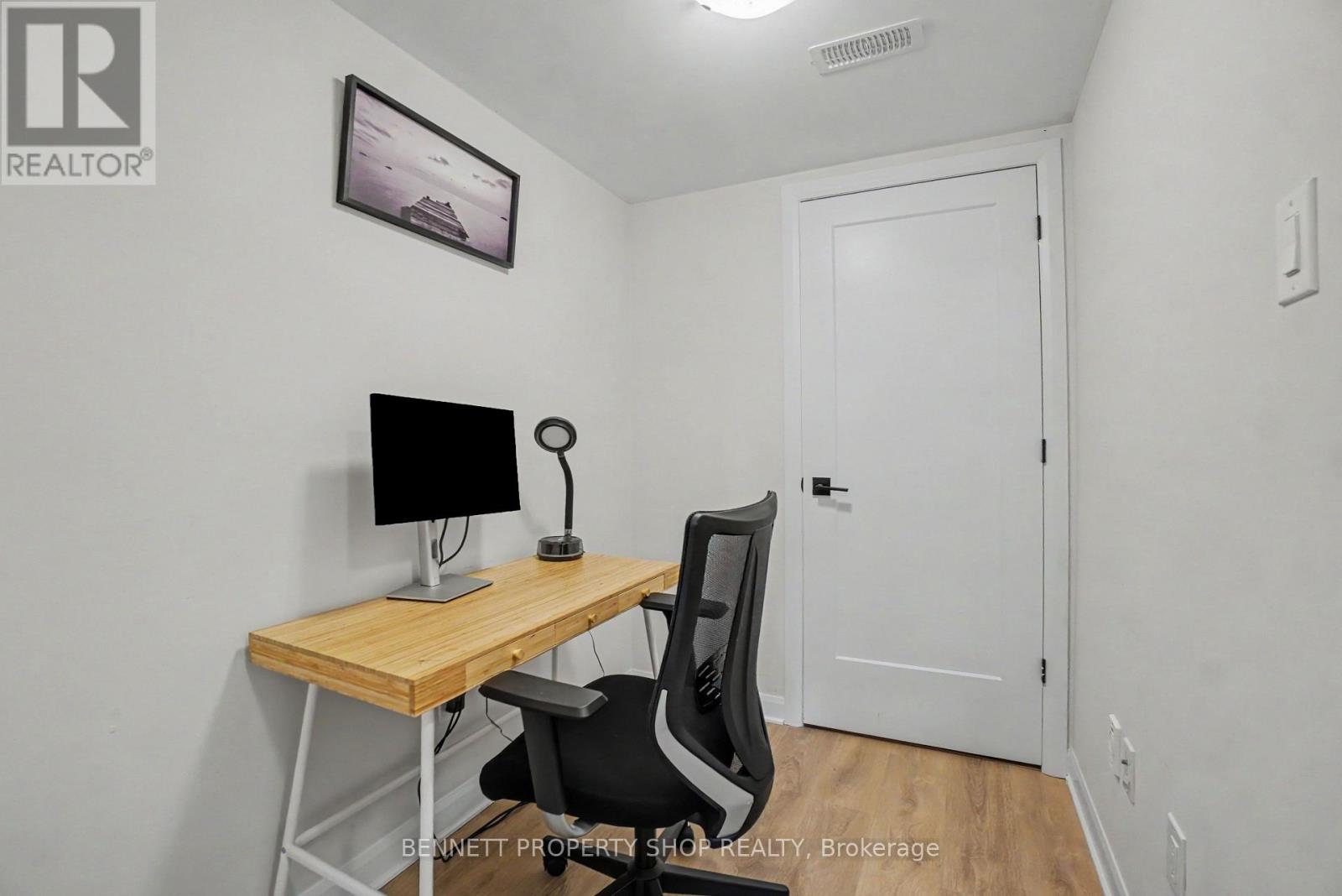 127 ATTWELL PRIVATE - 15