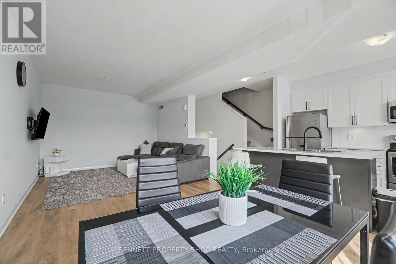 127 ATTWELL PRIVATE - 4