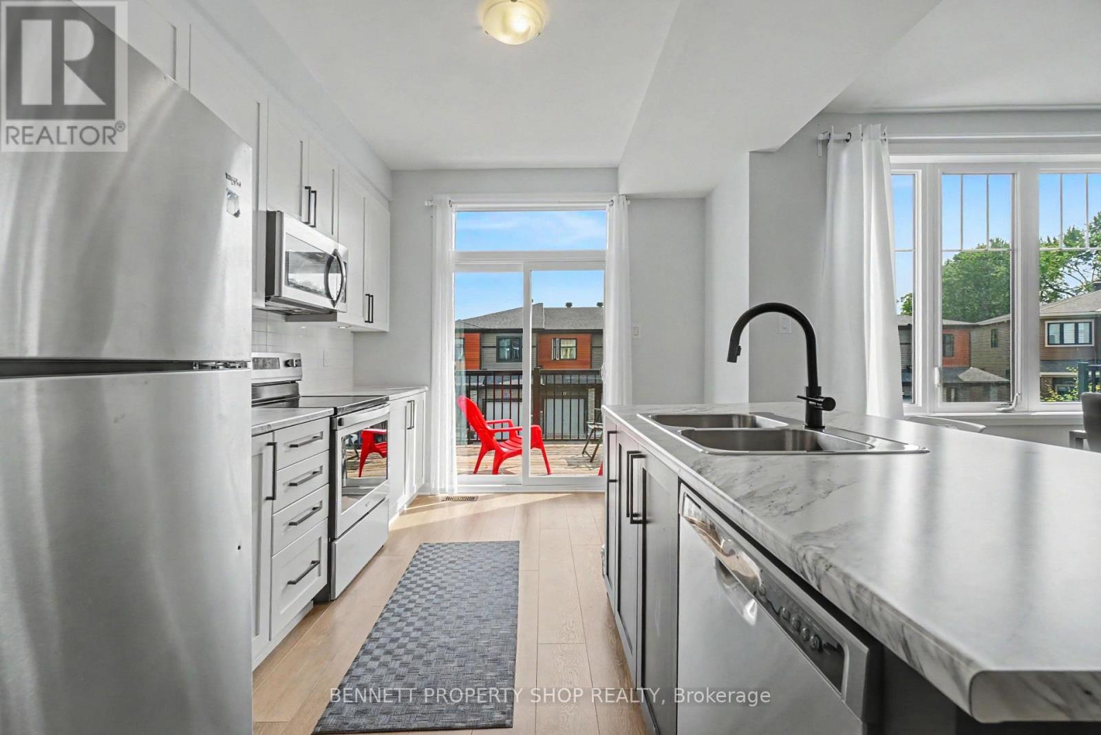 127 ATTWELL PRIVATE - 9