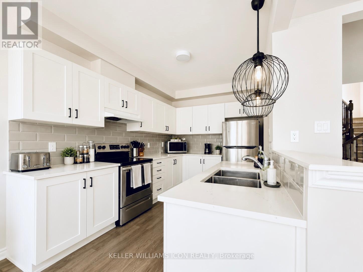 521 RYE GRASS WAY, Ottawa. Luxury613. By Peter Sagos - Image 10