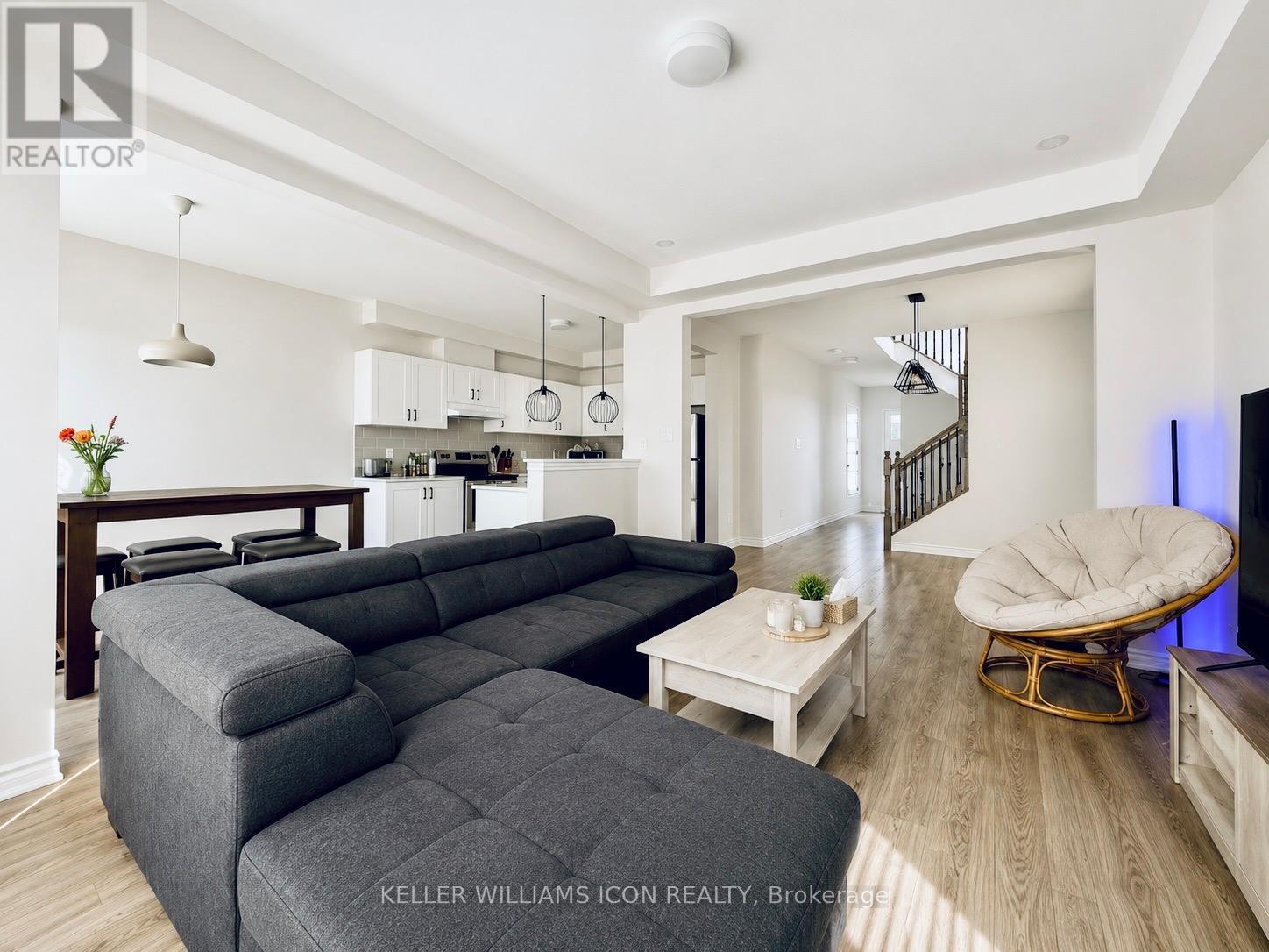 521 RYE GRASS WAY, Ottawa. Luxury613. By Peter Sagos - Image 9