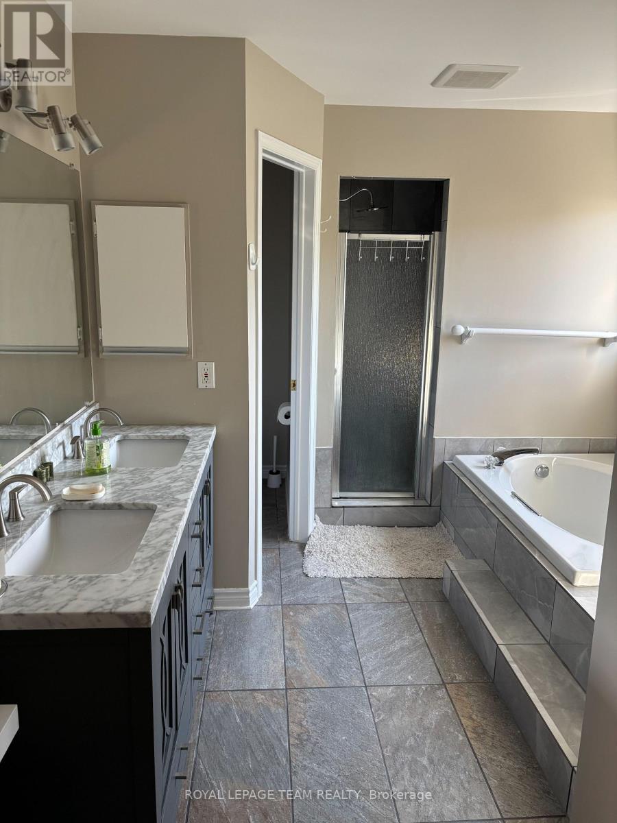 3 TOWER HILL CRESCENT, Ottawa. Luxury613. By Peter Sagos - Image 8