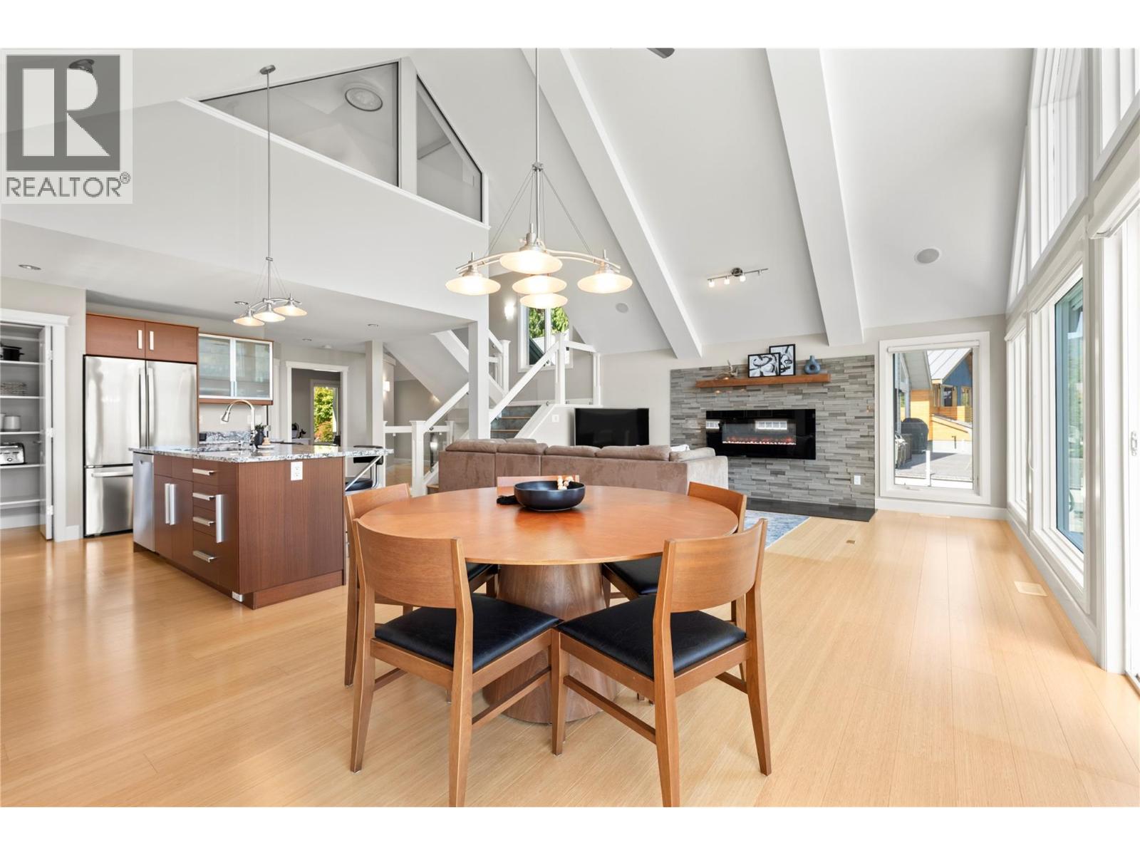 #13 6421 Eagle Bay Road - 16