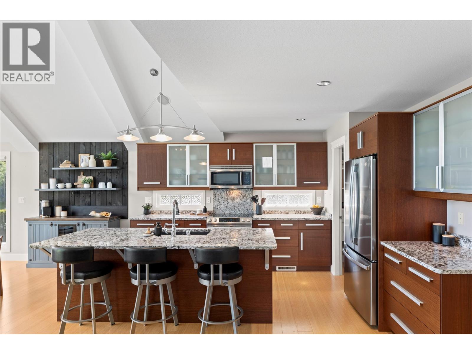 #13 6421 Eagle Bay Road - 8