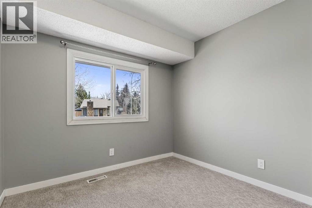 #141 6915 Ranchview Drive NW - 25