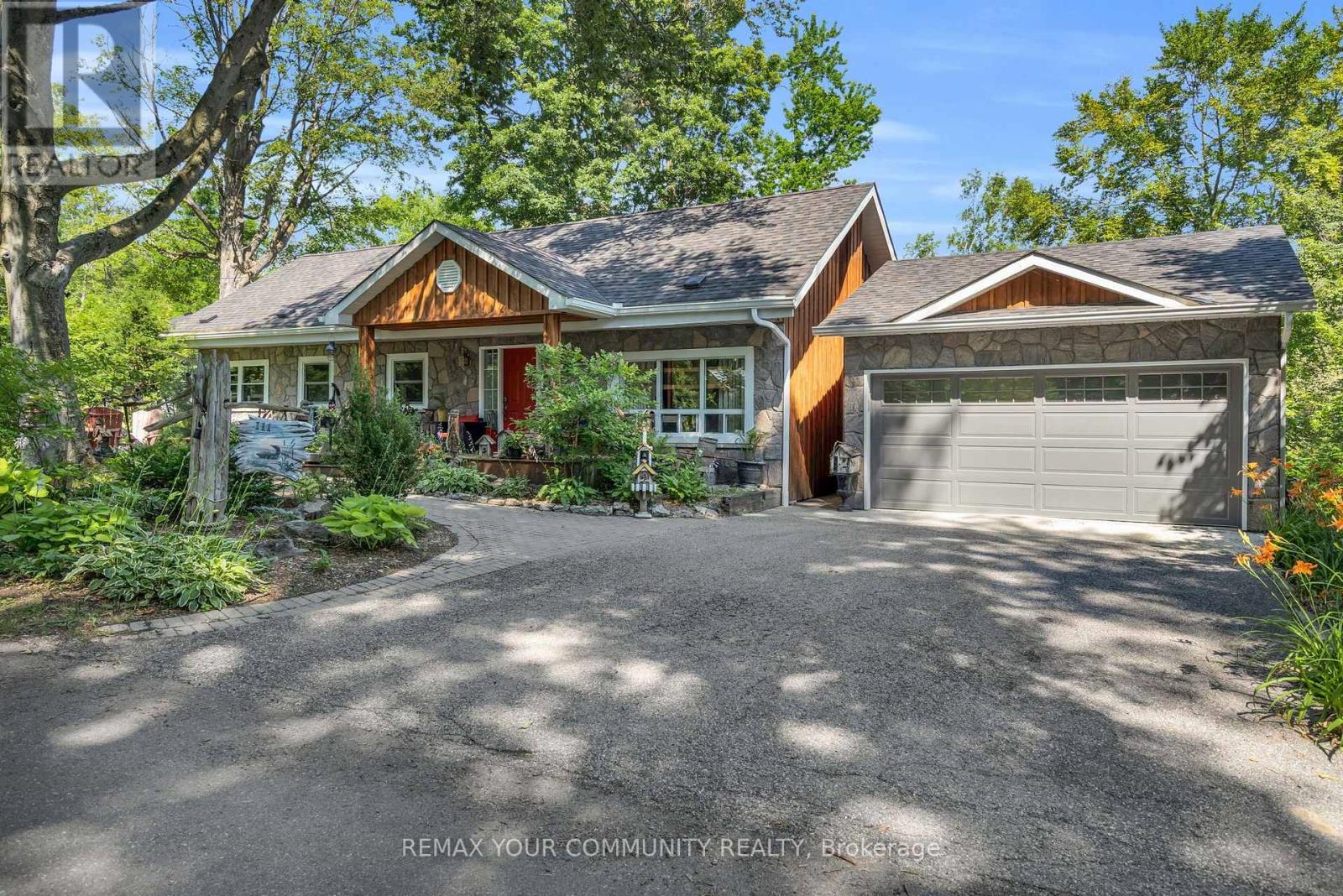 111 SIBBALD CRESCENT - 4