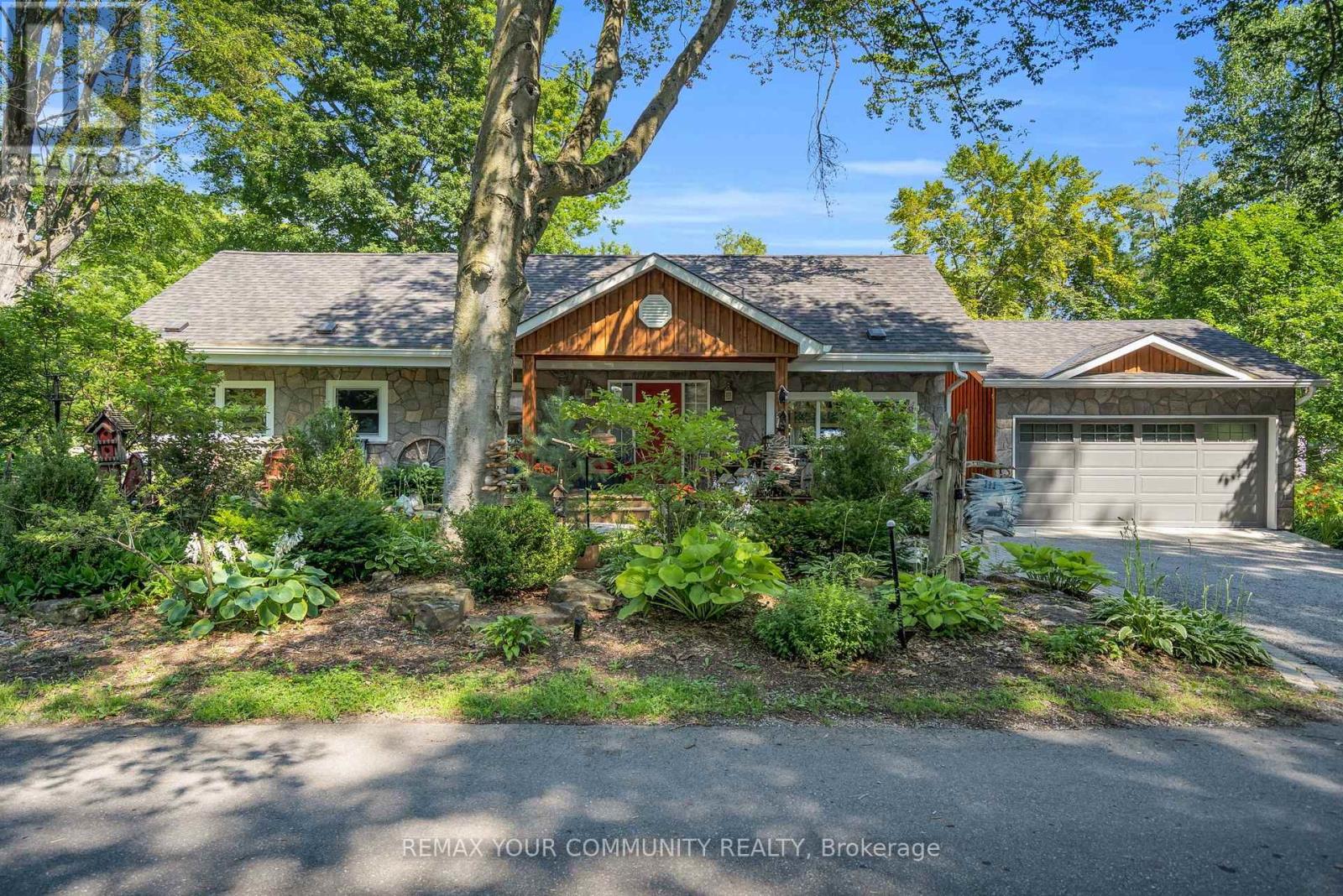 111 SIBBALD CRESCENT - 5