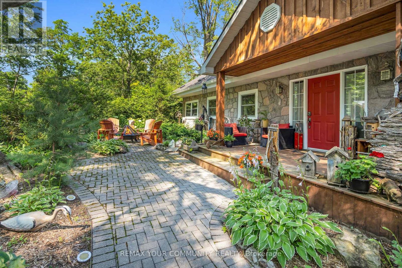 111 SIBBALD CRESCENT - 6