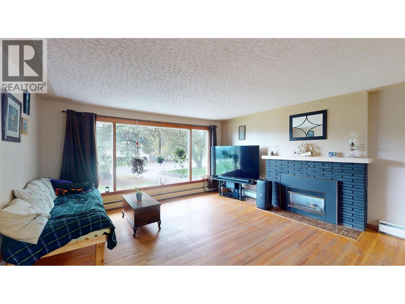 511 14TH Avenue S - 5