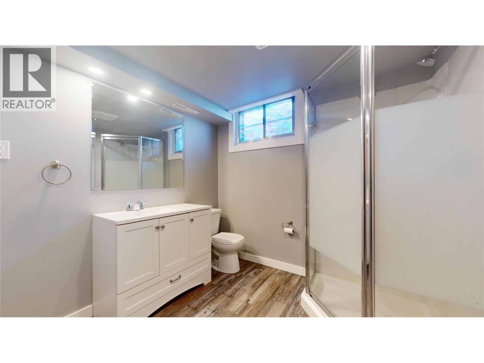 511 14TH Avenue S - 32