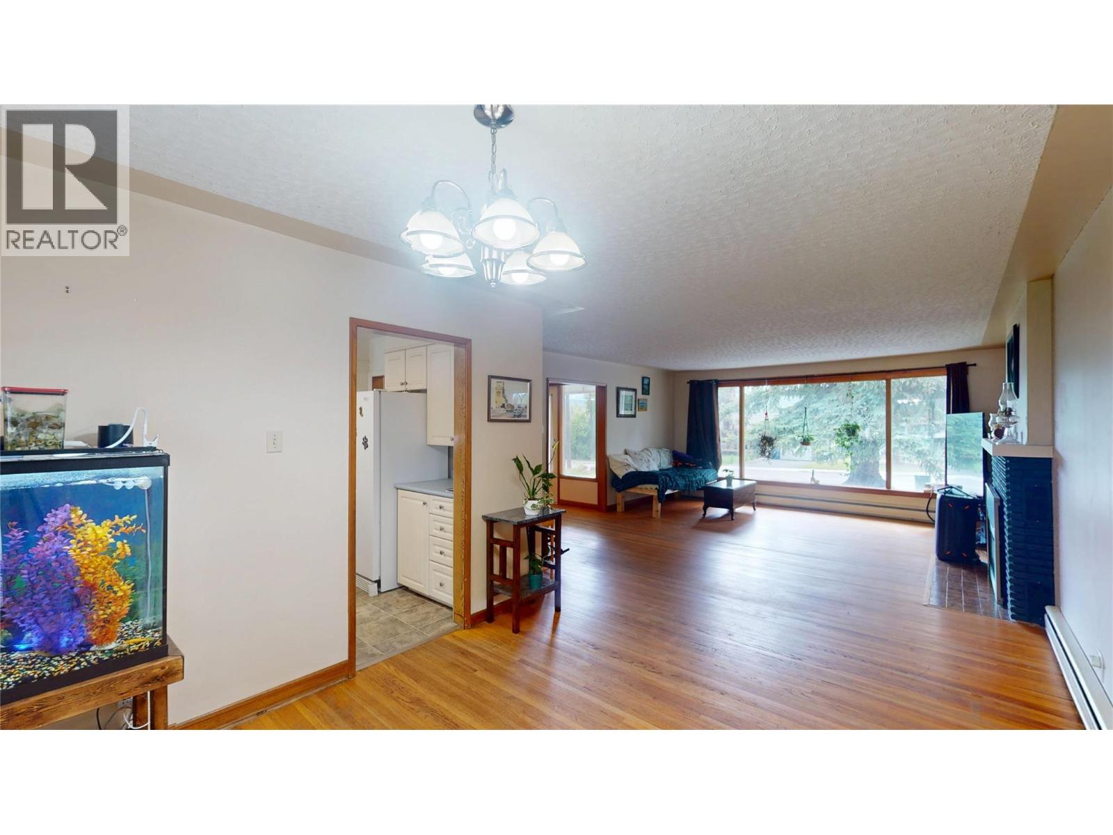 511 14TH Avenue S - 9