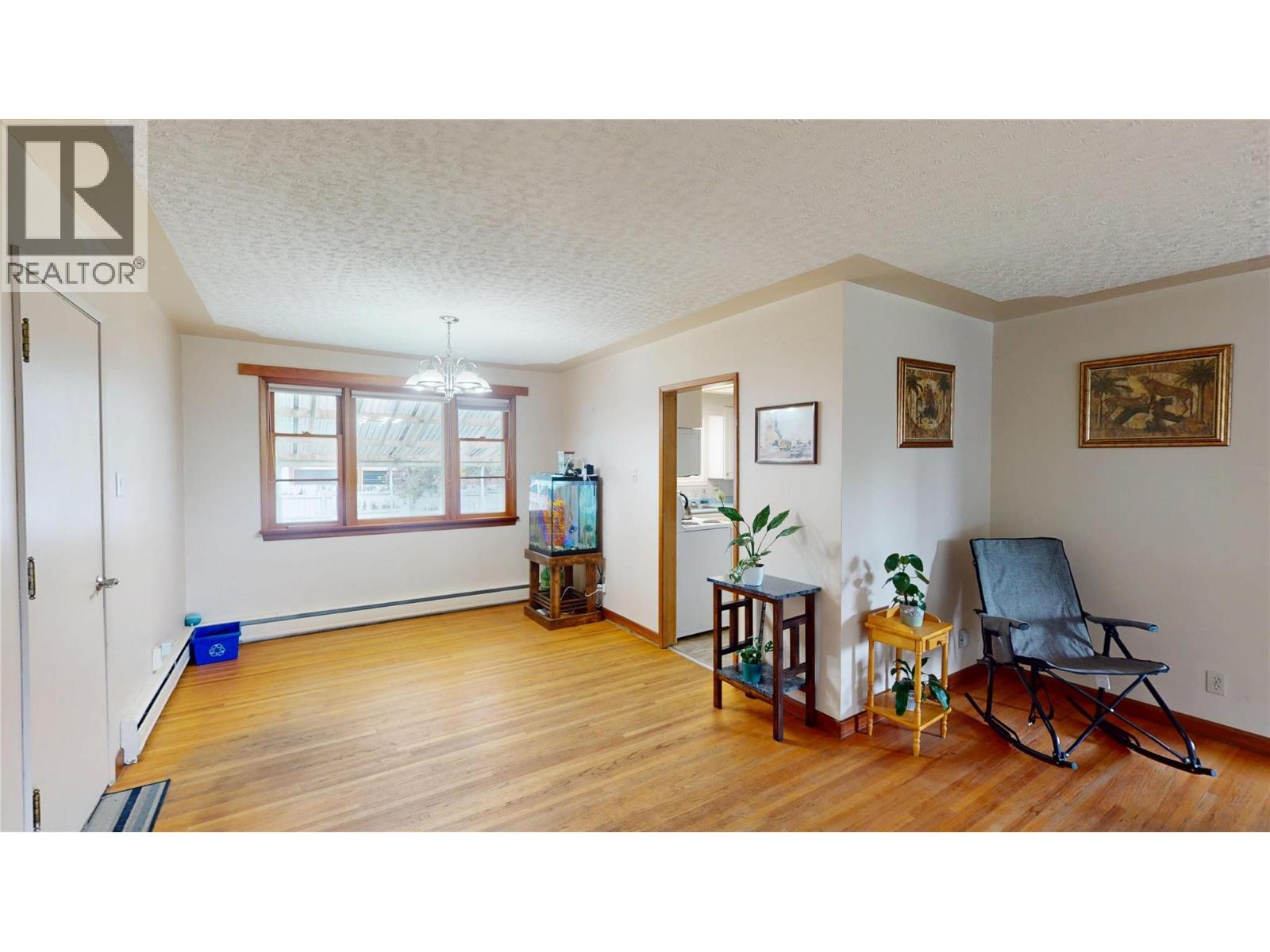 511 14TH Avenue S - 8