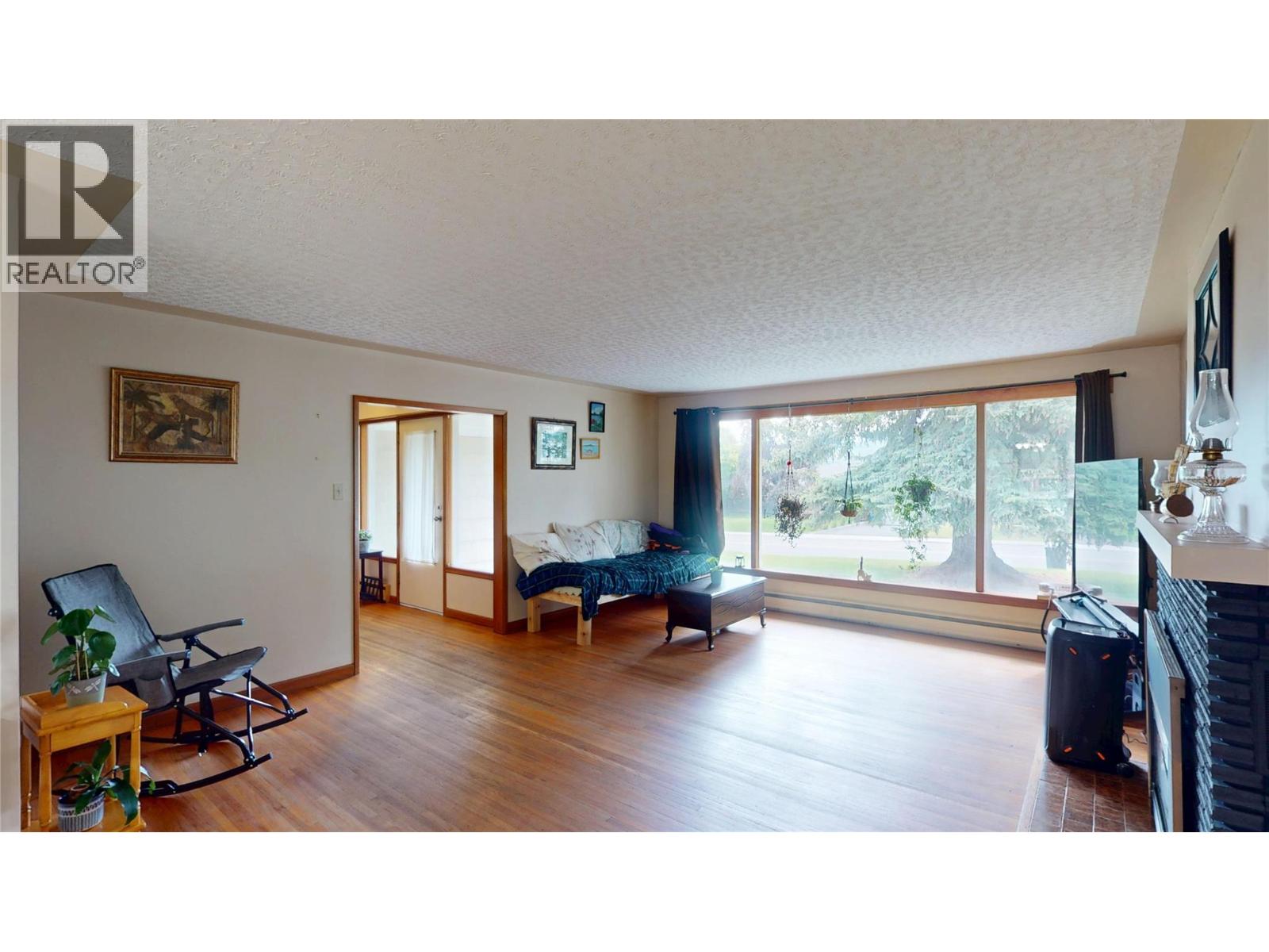 511 14TH Avenue S - 6
