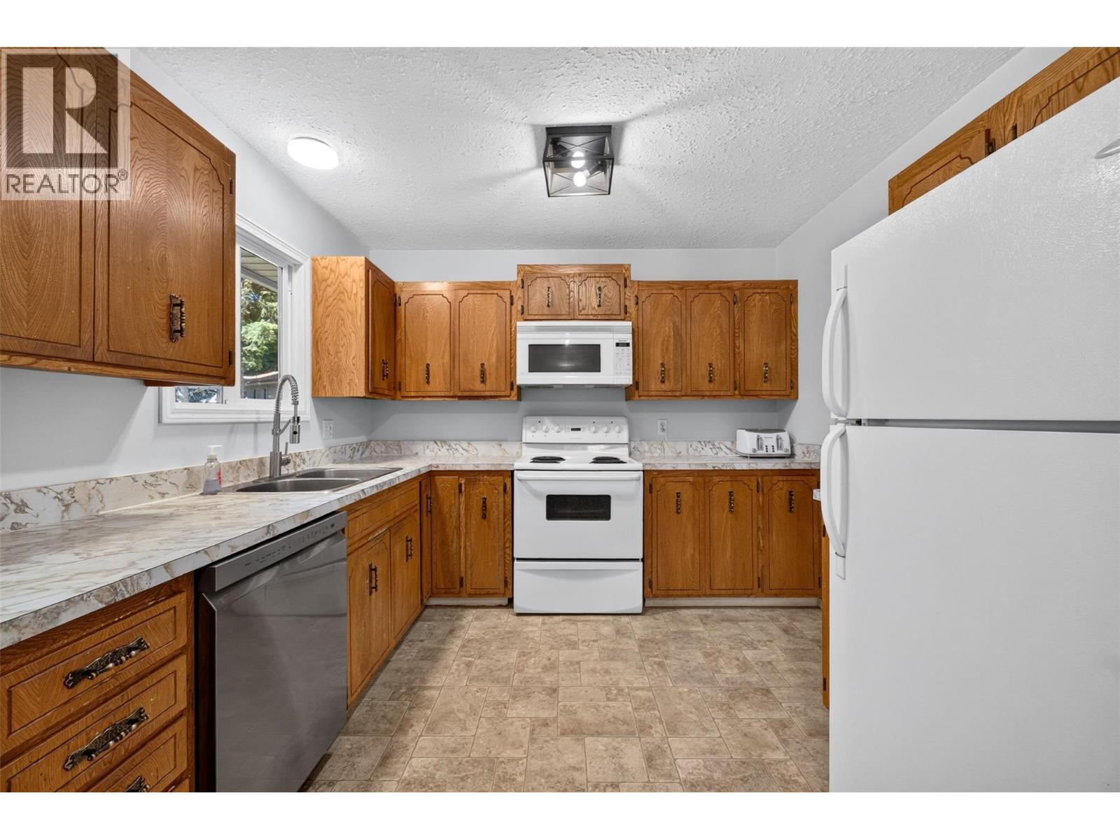 2250 Auto Road SE - Image 15