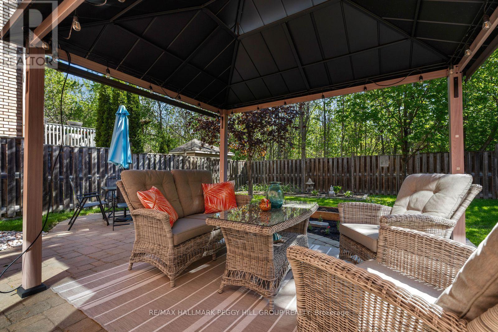 61 MACLAREN AVENUE - Image 19