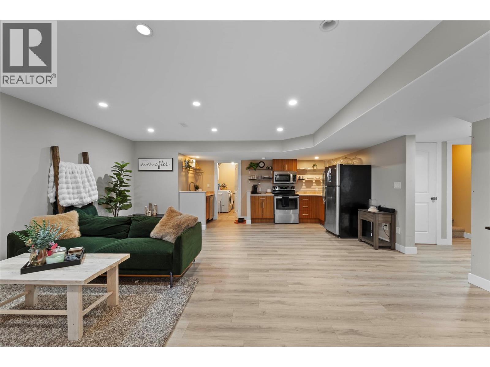 1052 Quail Drive - 33
