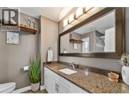 1052 Quail Drive, Kamloops, BC V2B8N9 Photo 17