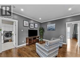 Dining room - 1052 Quail Drive, Kamloops, BC V2B8N9 Photo 9