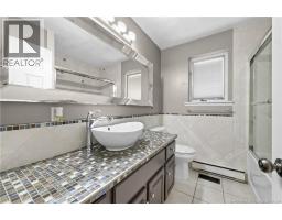 3pc Ensuite bath - 505 Mcallister Road, Riverview, NB E1B4M3 Photo 12