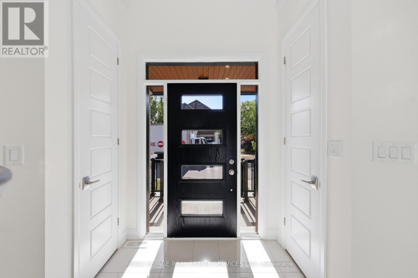 272 WISTERIA WAY - 11