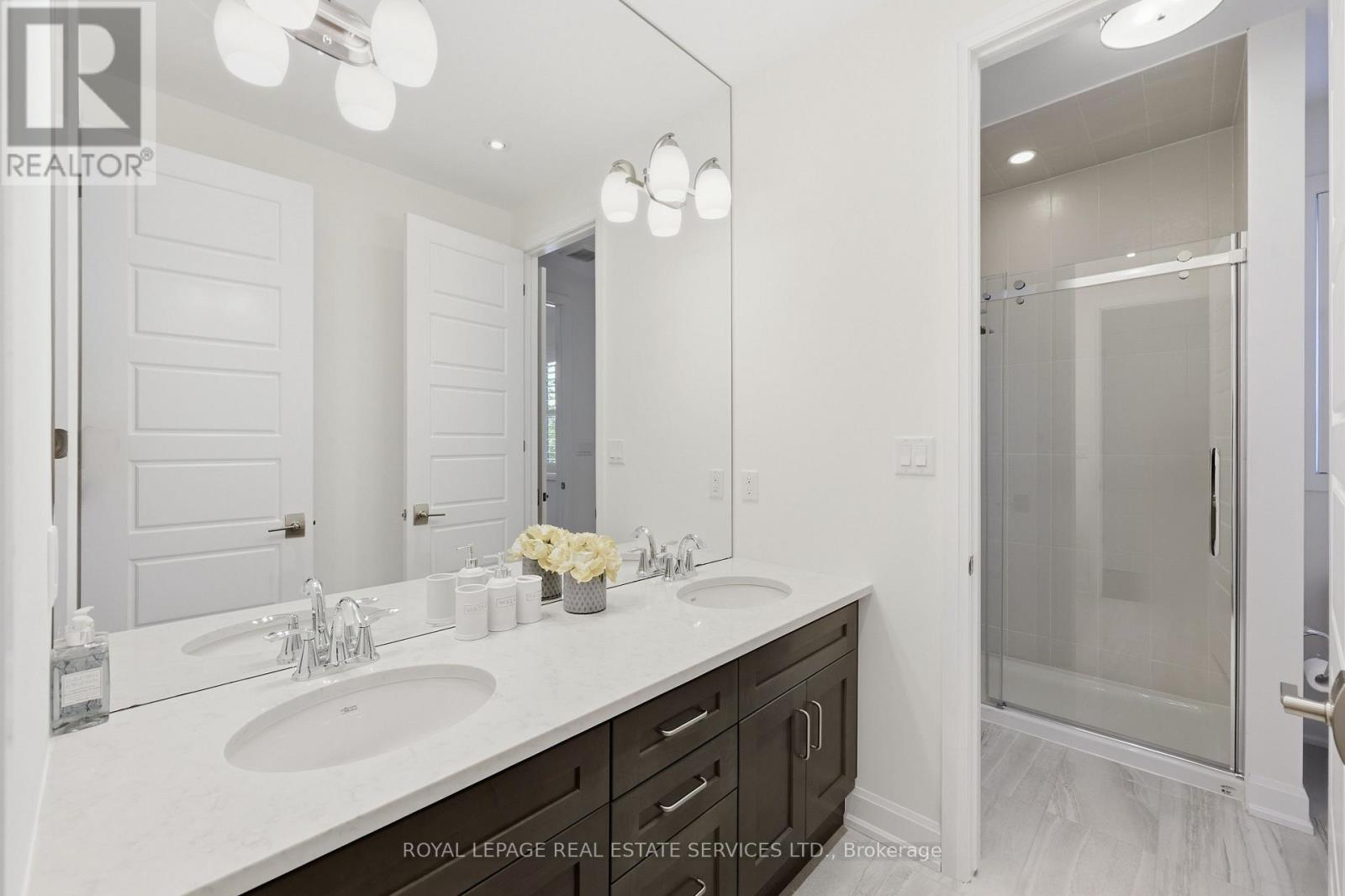 272 WISTERIA WAY - 32