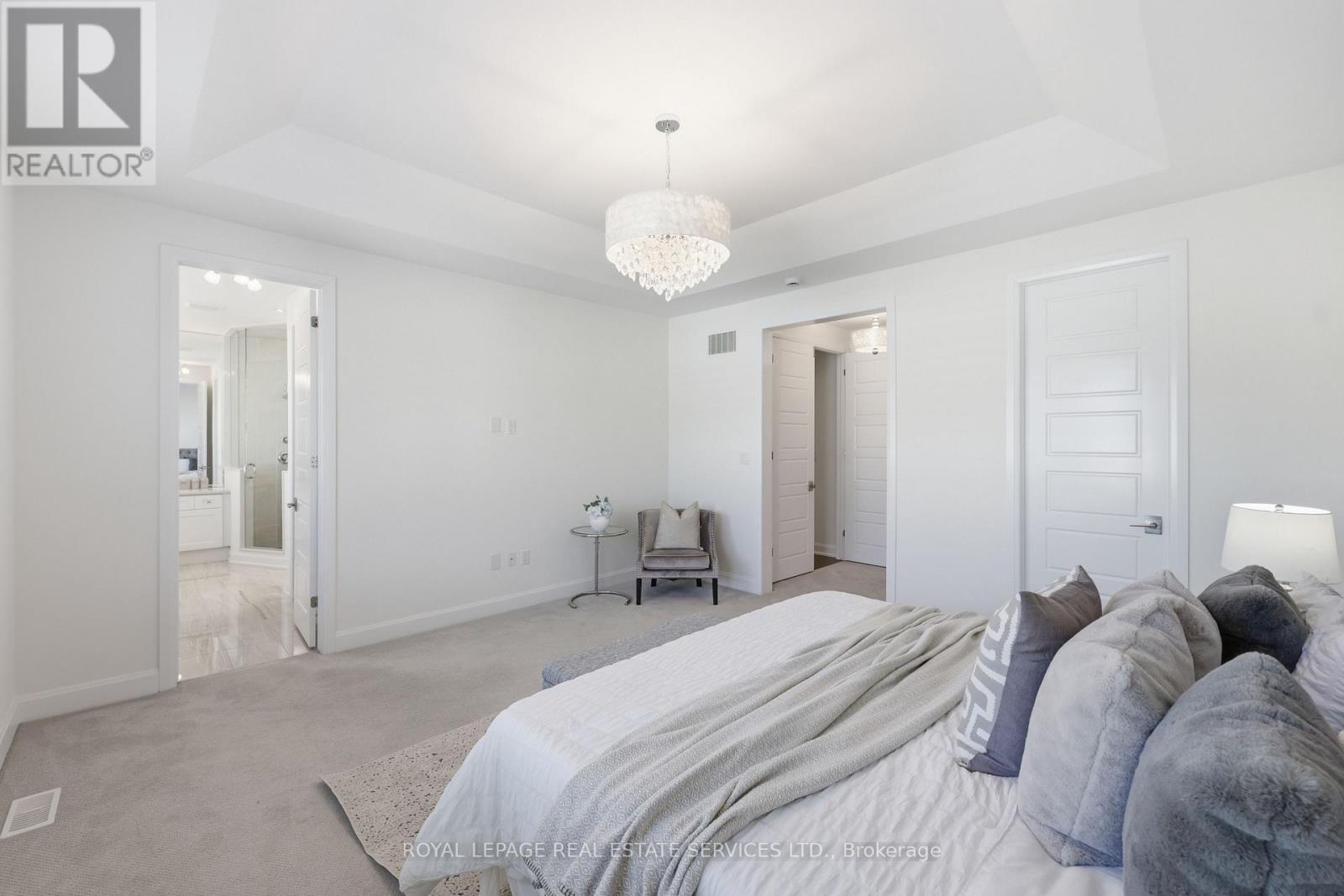 272 WISTERIA WAY - 38