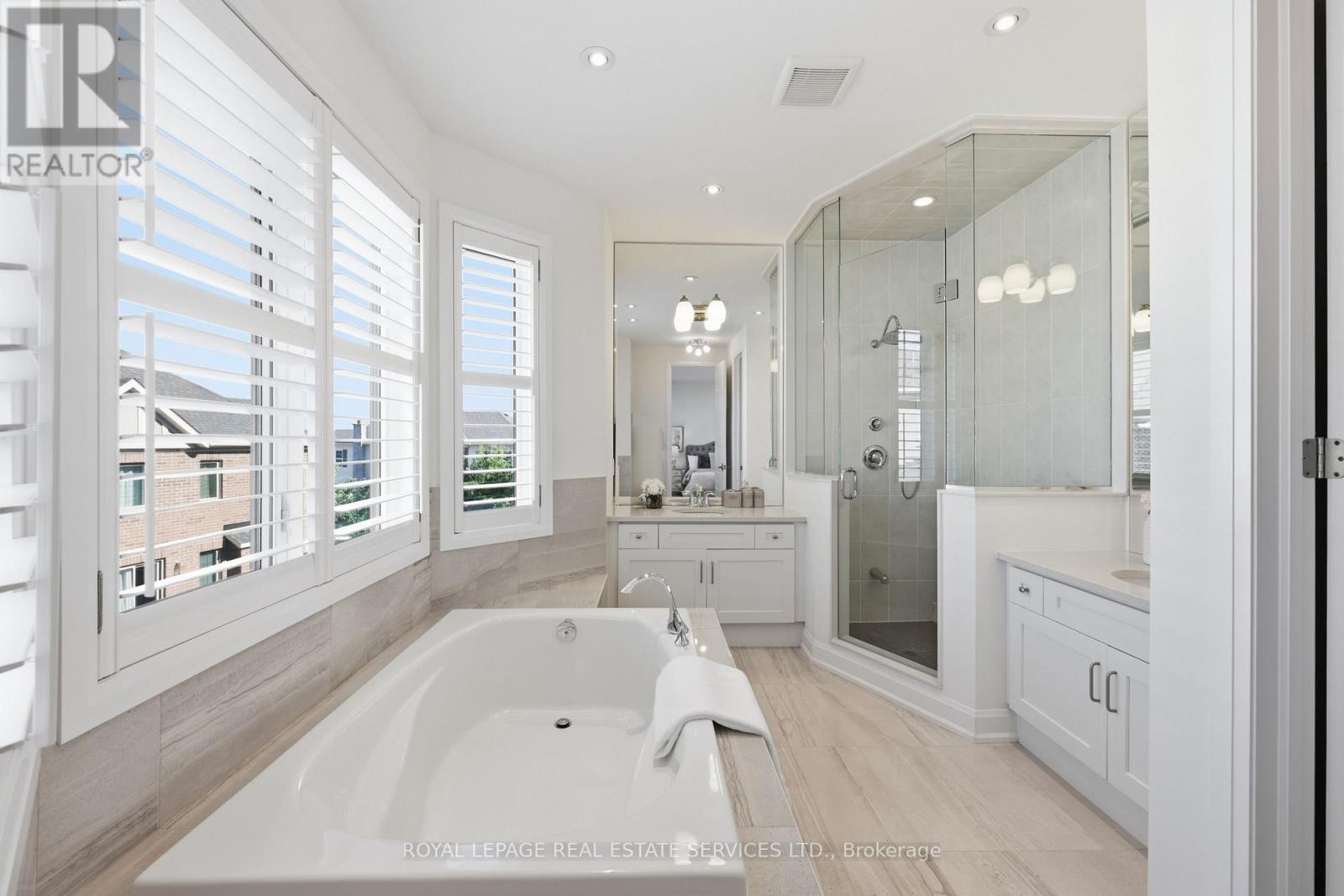 272 WISTERIA WAY - 39